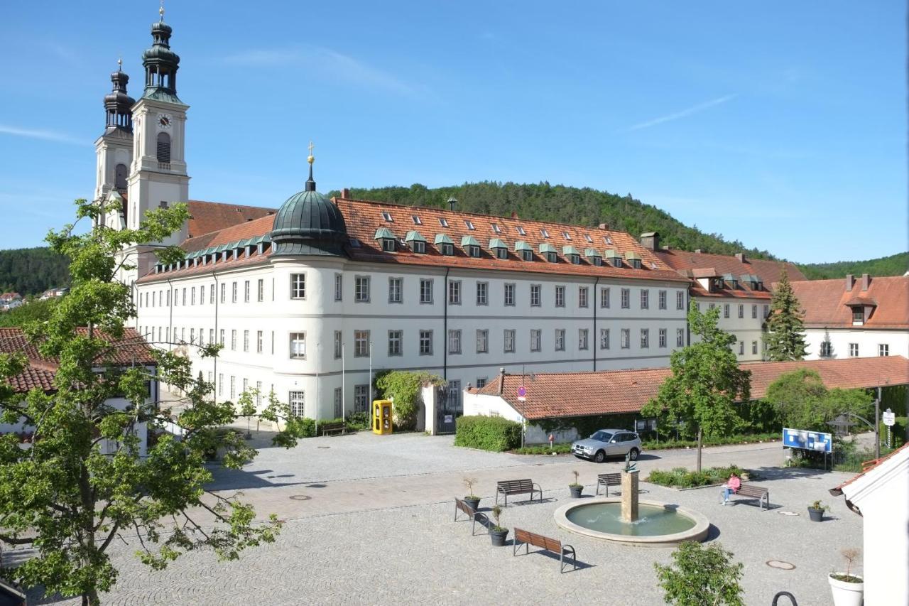 65qm Klosterblick Im Historischen Pfarrhaus Apartment