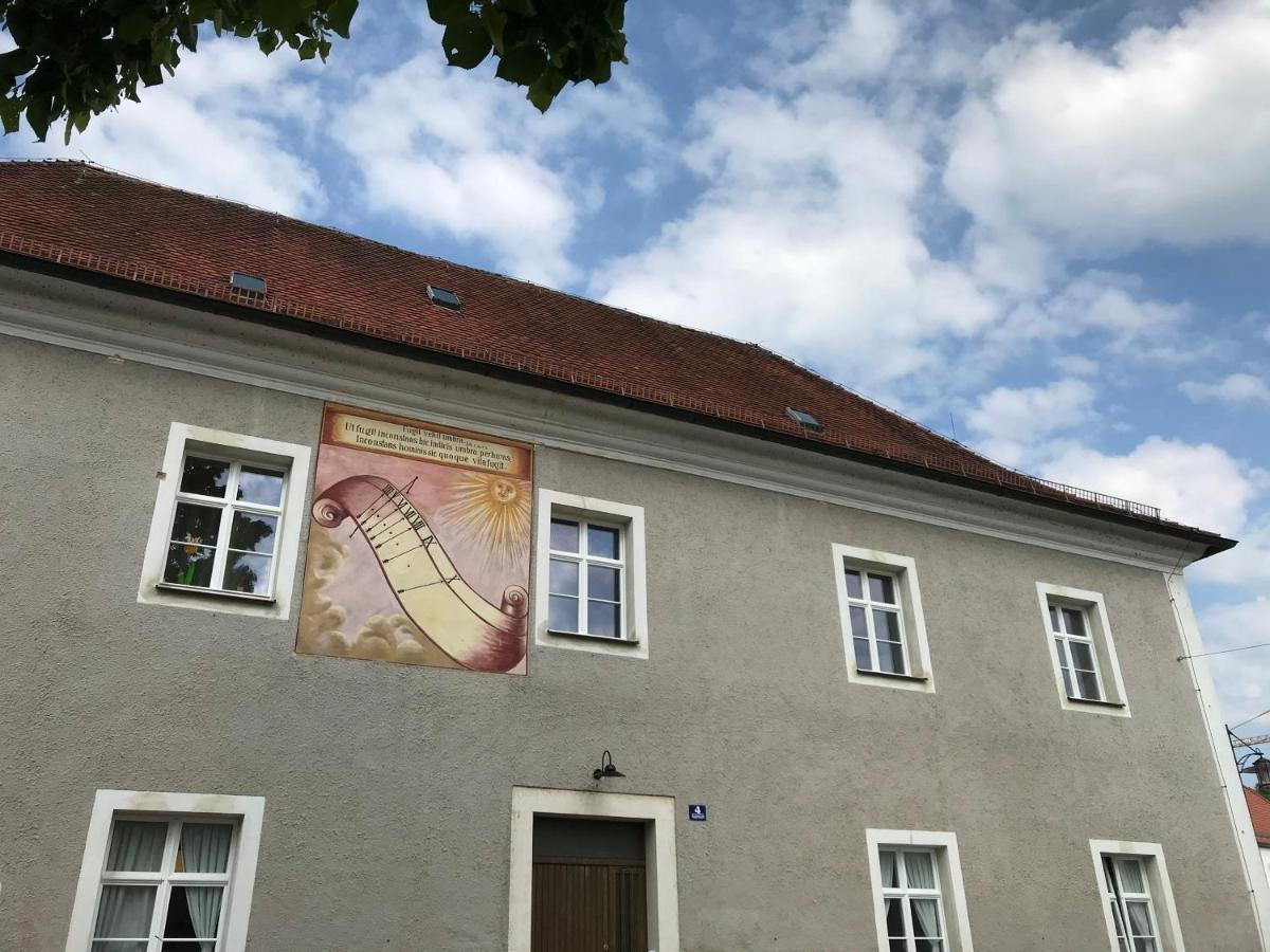 Apartment 65qm Klosterblick Im Historischen Pfarrhaus Pielenhofen